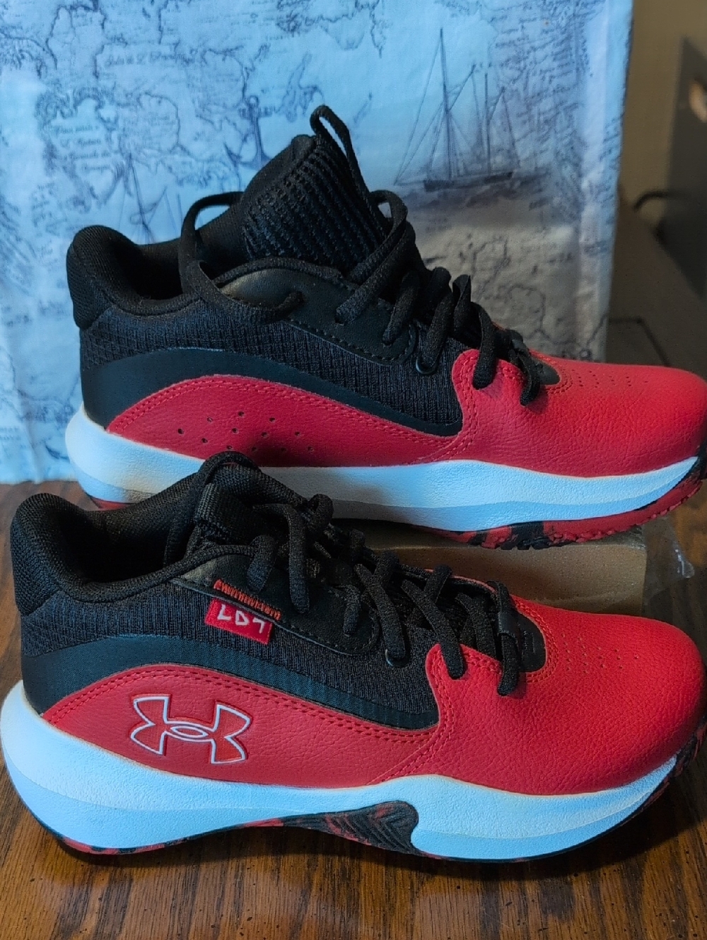 Under Armour Kids Red and Black Low-Top Sneakers